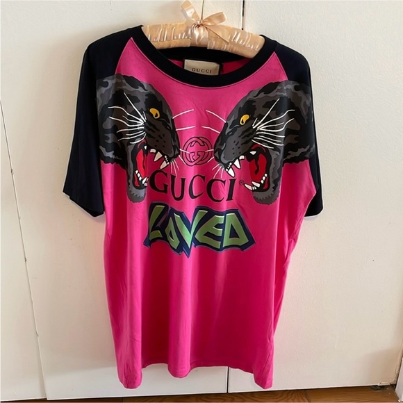 New! Gucci Graphic Loved Hot Pink Tshirt - size small - Picture 5 of 7